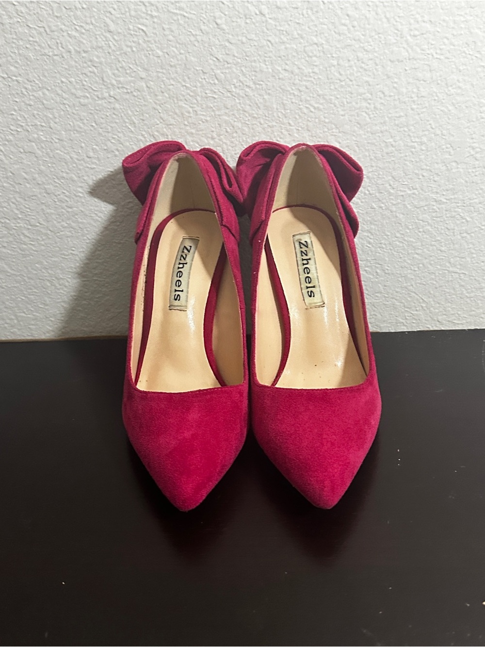 Women's Pointed Bow Pumps in Deep Pink